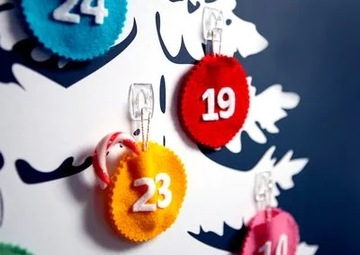 Самоклеящиеся крючки COMMAND для подвешивания украшений