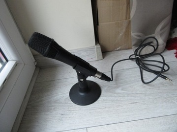 ОРИГИНАЛЬНЫЙ АКТИВНЫЙ МИКРОФОН MARANTZ PROFESSIONAL M4U, ОЧЕНЬ ХОРОШЕЕ СОСТОЯНИЕ