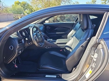 Aston Martin DB11 Coupe 4.0 V8 503KM 2020 Aston Martin DB11 V8 2020 4.0l 4.0 Benzyna 503KM, zdjęcie 7