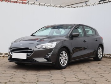 Ford Focus III Hatchback 5d facelifting 1.0 EcoBoost 100KM 2018 Ford Focus 1.0 EcoBoost, Salon Polska, Serwis ASO, zdjęcie 1