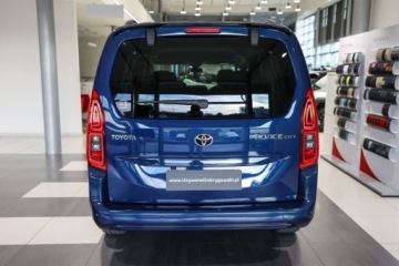 Toyota 2023 Toyota Proace City Verso City Verso Long 1.5 D-4D Family Aut. 1.5 Diesel, zdjęcie 3