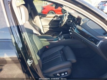 BMW Seria 5 G30-G31 2019 BMW Seria 5 2019r., M550IX, od ubezpieczalni 4.4 Benzyna 456KM, zdjęcie 8