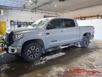 Toyota Tundra II 2018 Toyota Tundra _CREWMAX_LIMITED_4x4_5.7 L_381 km_2018r 5.7 Benzyna 381KM
