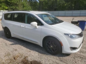 Chrysler Pacifica II 2017 Chrysler Pacifica 2017 Chrysler Pacifica Touring-L FWD 3.6 Benzyna 340KM, zdjęcie 3