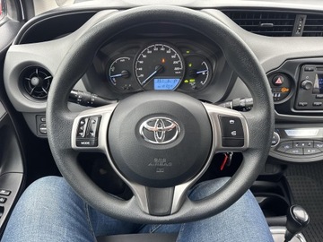 Toyota Yaris III Hatchback 5d Facelifting 2017 1.5 Hybrid 100KM 2020 Toyota Yaris Hybrid 100 Active III (2011-2019) Toy, zdjęcie 13