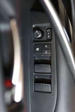 Toyota Corolla XII TS Kombi Facelifting 2.0 Hybrid Dynamic Force 196KM 2024 Toyota Corolla 2.0 Hybrid GR Sport Dynamic 2.0 Hybryda 196KM, zdjęcie 17