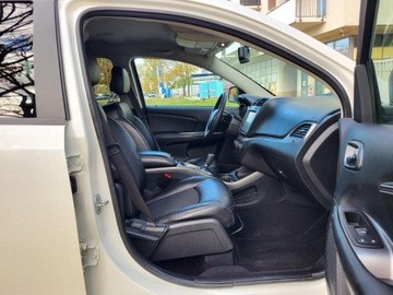 Dodge Journey 3.6 V6 287KM 2015 DODGE JOURNEY Crossroad V6 3.6 benzyna 287KM Dokumentacja 7 osobowyVAT23%, zdjęcie 32