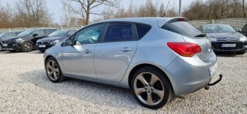 Opel Astra J Hatchback 5d 1.7 CDTI ECOTEC 110KM 2010 Opel Astra Jeden Właściciel Zarejestrowany 1.7, zdjęcie 5