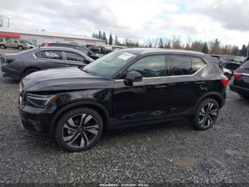 Volvo XC40 2025 Volvo XC 40 B5 Ultra Bright Theme 2025 2.0 Benzyna 247KM, zdjęcie 2