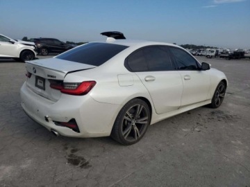 BMW Seria 3 G20-G21 2021 BMW Seria 3 330xi 2021 2.0l 2.0 Benzyna 255KM, zdjęcie 3