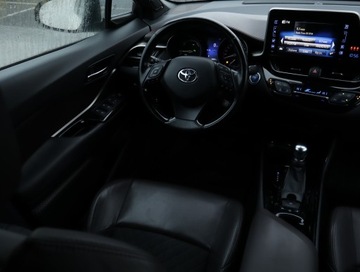Toyota C-HR I Crossover 1.8 Hybrid 122KM 2016 Toyota C-HR 1.8 Hybrid, Salon Polska, Automat, zdjęcie 6