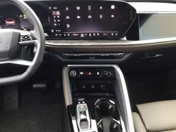 Audi Q5 II SUV Facelifting 2.0 40 TDI 204KM 2025 AUDI Q5 TDI quattro S line Suv 2.0 (204KM) 2025, zdjęcie 8