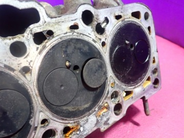 SKODA FABIA I 1.9SDI ASY 64KM ГОЛОВКА ЦИЛИНДРОВ КЛАПАННАЯ КРЫШКА 038103373E