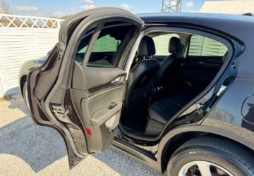 Alfa Romeo Stelvio SUV 2.0 Turbo 280KM 2018 Alfa Romeo Stelvio Alfa Romeo Stelvio 2.0 Turbo 16V AT8-Q4 Lusso 2.0 280KM, zdjęcie 36