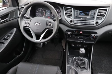 Hyundai Tucson III SUV 1.6 GDI 132KM 2016 Hyundai Tucson 1.6 GDI, Salon Polska, zdjęcie 6