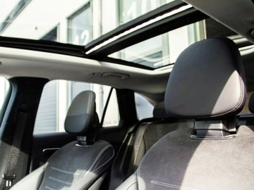 Mercedes GLC C254/X254 Coupe 2.0 220d 197KM 2025 MERCEDES-BENZ GLC 220 d 4-Matic AMG Line 2.0 (197KM) 2025, zdjęcie 8