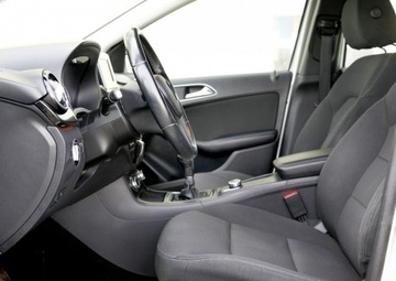 Mercedes Klasa B W246 Sports Tourer 180 BlueEFFICIENCY 122KM 2013 Mercedes B 180 Navi/6 Biegów/Parktronic/, zdjęcie 15