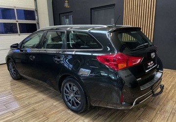 Toyota Auris II Touring Sports Valvematic 130 132KM 2014 Toyota Auris 1.6 BEZWYPADKOWA 132KM kamera gwarancja 1.6 Benzyna, zdjęcie 9
