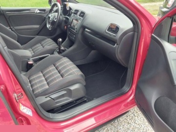 Volkswagen Golf VI Hatchback 5d 2.0 GTi 210KM 2011 Volkswagen Golf 2.0 GTI 210KM 2011r, zdjęcie 25