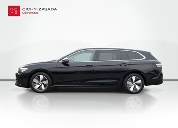 Volkswagen Passat B8 Variant Facelifting 2.0 TDI SCR 150KM 2024 Volkswagen Passat 2.0TDI 150KM Elegance DSG SerwisASO Acc Matrix Hak Navi, zdjęcie 1