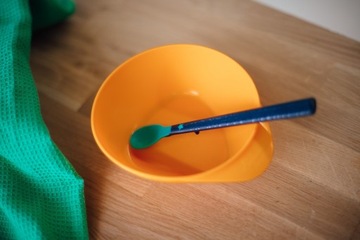 TOMMEE TIPPEE ŁYŻECZKA Z MIĘKKĄ KOŃCÓWKĄ 4m+ 5SZT