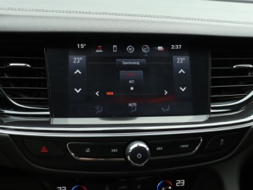 Opel Insignia I Hatchback Facelifting 1.6 CDTI Ecotec 136KM 2017 Opel Insignia 1.6 CDTI, Salon Polska, zdjęcie 12