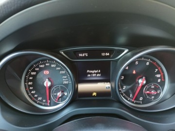 Mercedes GLA I Off-Roader Facelifting 1.6 200 156KM 2019 Mercedes GLA 200 56 tys km, bogata opcja, zdjęcie 23