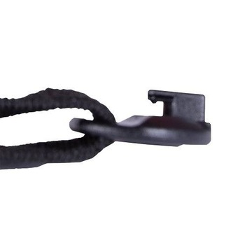 Прозрачные противоосколочные очки с ремешком.