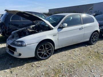 Alfa Romeo 147 Hatchback 1.9 MultiJet 8v 120KM 2008 Alfa Romeo 147 JTD, zdjęcie 10