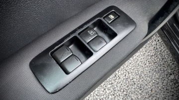 Nissan Qashqai I Crossover 1.6 dCi DPF 130KM 2011 Nissan Qashqai 4x4, 1.6 dCI, Bezywpadkowy GWARANCJA 1.6 Diesel 130KM, zdjęcie 36