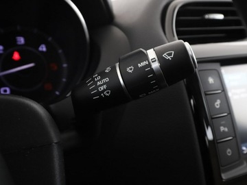 Jaguar XE Sedan 2.0 i4 180KM 2015 Jaguar XE 20d Pure Automat Klimatronik Nawigacja, zdjęcie 33