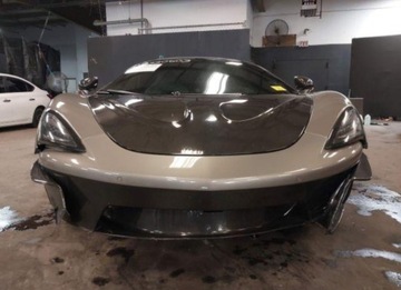  McLaren 570S Coupe 2018, 3.8L, od ubezpieczalni, zdjęcie 9