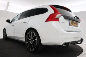 Volvo V60 I 2014 FV23% PLUG-IN diesel/hybryda 4WD lifting SUPER, zdjęcie 3