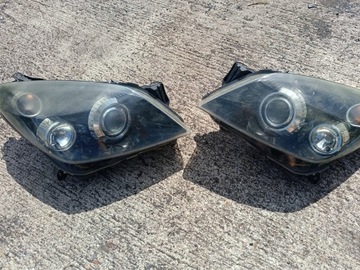 OPEL ASTRA H LAMPA PRZÓD PRAWA BIXENON