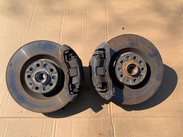 BRZDY SWAP TŘMENY 345MM TĚHLICE S3 GOLF V R32 A3 LEON CUPRA R