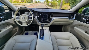 Volvo XC60 II Crossover T5 250KM 2020 Volvo XC 60 Volvo Xc60 2.0 T5 Panorama Skora El klapa Kamera 2.0, zdjęcie 12