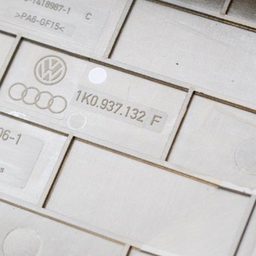 AUDI Q3 8U KRYT SKŘÍŇKY POJISTEK 1K0937132F 2.0 TDI 130KW 2014