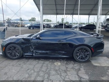 Chevrolet Camaro VI 2019 Chevrolet Camaro ZL1 2019 6.2l 6.2 Benzyna 650KM, zdjęcie 2
