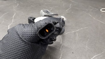 98810-26200 MOTOREK SKEL LEVÝ ZADNÍ HYUNDAI SANTA FE I 2.0