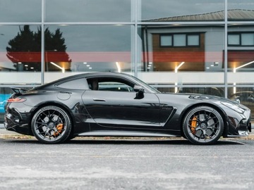 Mercedes AMG GT C190 Coupe 4d Facelifting 4.0 63 585KM 2025 MERCEDES-BENZ AMG GT 63 4Matic+ Coupe 4.0 (585KM) 2025, zdjęcie 2