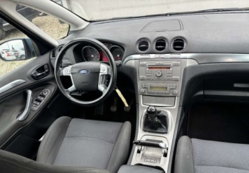 Ford S-Max I Van 2.0 i 16V 145KM 2006 Ford S-Max Zarejestrowany na 7 osob 2.0 Benzyna 145KM, zdjęcie 18