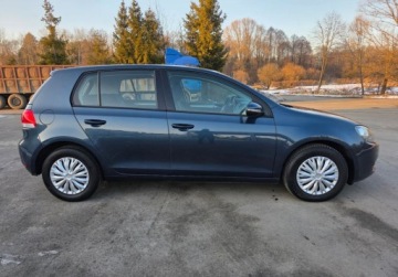 Volkswagen Golf VI Hatchback 5d 1.6 TDI-CR DPF BlueMotion 105KM 2010 Volkswagen Golf 1.6Dieselserwisprosto z Niemiec 1.6 Diesel 105KM, zdjęcie 6