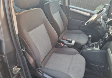 Opel Zafira B 1.6 Twinport ecoFLEX 115KM 2010 Opel Zafira 1.6I LPG 7-osob Zadbane Polecam. 1.6 BenzynaLPG 115KM, zdjęcie 17