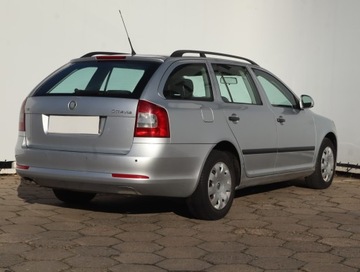 Skoda Octavia II Kombi 1.9 TDI PD 105KM 2009 Skoda Octavia 1.9 TDI, Salon Polska, Klima, zdjęcie 4
