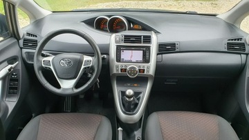 Toyota Verso Minivan 1.8 Valvematic 147KM 2011 Toyota Verso 1.8 16v 147KM # Navi # Kamera #, zdjęcie 4