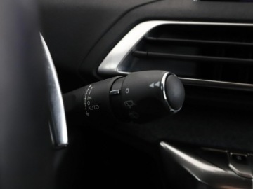 Peugeot 3008 II Crossover 1.6 THP 180KM 2018 Peugeot 3008 1.6T Automat GT Line Nawigacja, zdjęcie 33