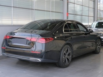 Mercedes Klasa E W214 Sedan 2.0 220d 197KM 2025 E Klasa 220 d Avantgarde 2.0 (moc 197 KM) 2025, zdjęcie 1
