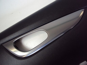 ОБИВКА ДВЕРИ ЗАДНЯ ПРАВАЯ NISSAN QASHQAI J11