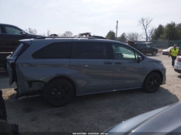 Toyota Sienna III 2025 Toyota Sienna Woodland Edition 2025 2.5 Hybryda 245KM, zdjęcie 6