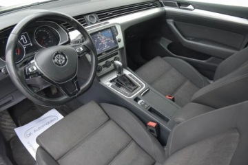 Volkswagen Passat B8 Variant 2.0 TDI 190KM 2015 Volkswagen Passat Variant VW PASSAT 2.0TDI 190KM DSG NAVI HAK Masaze Gwara, zdjęcie 18